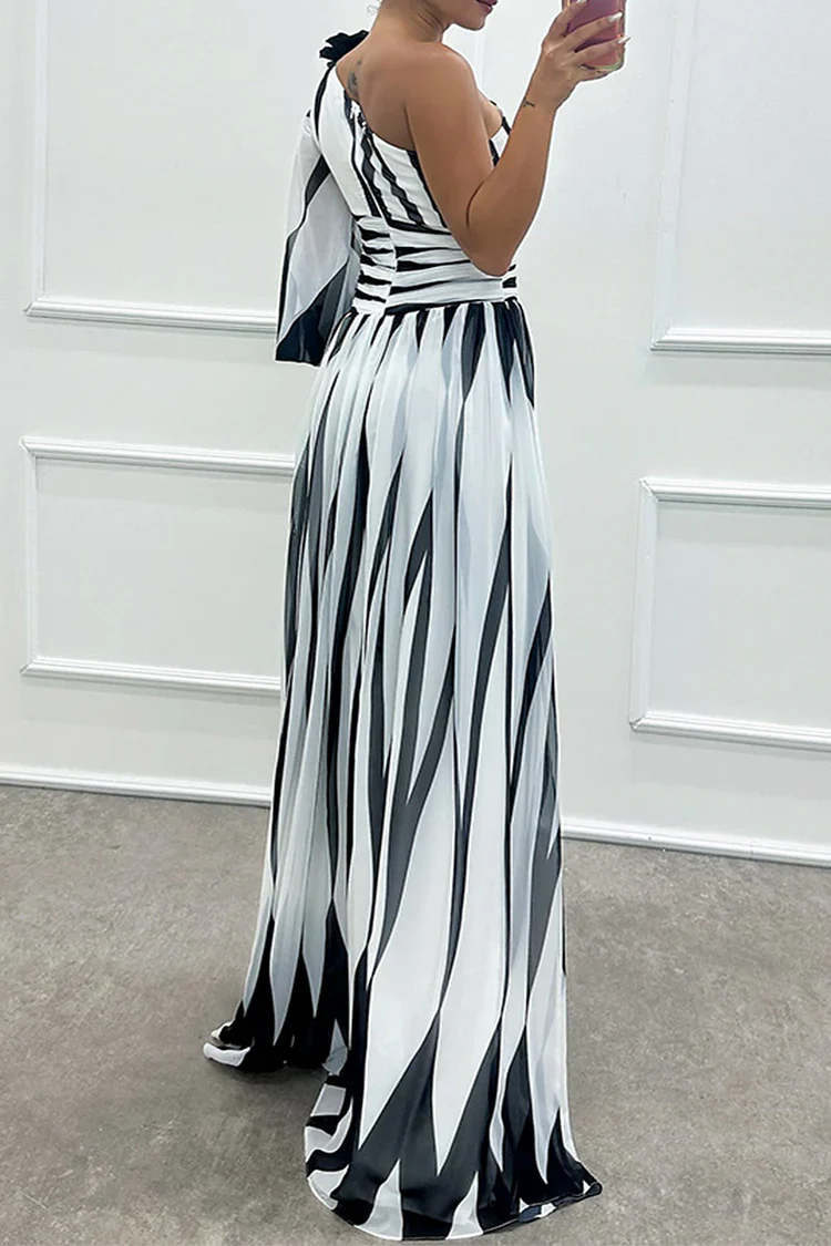 Chloe | Elegant Striped One-Shoulder Maxi Dress
