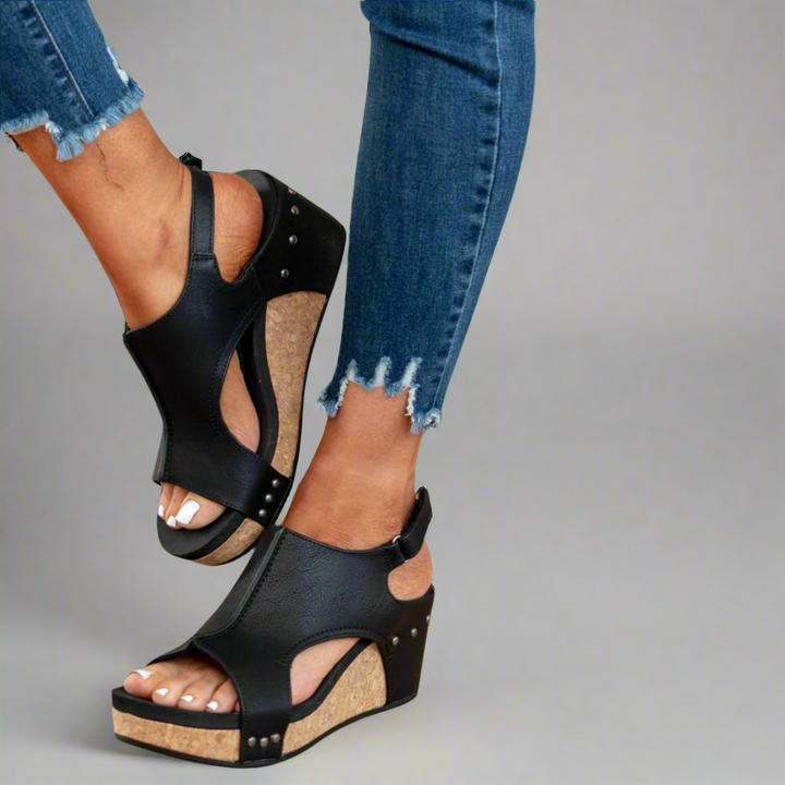 Urmilda | Premium Sandals for All-Day Comfort