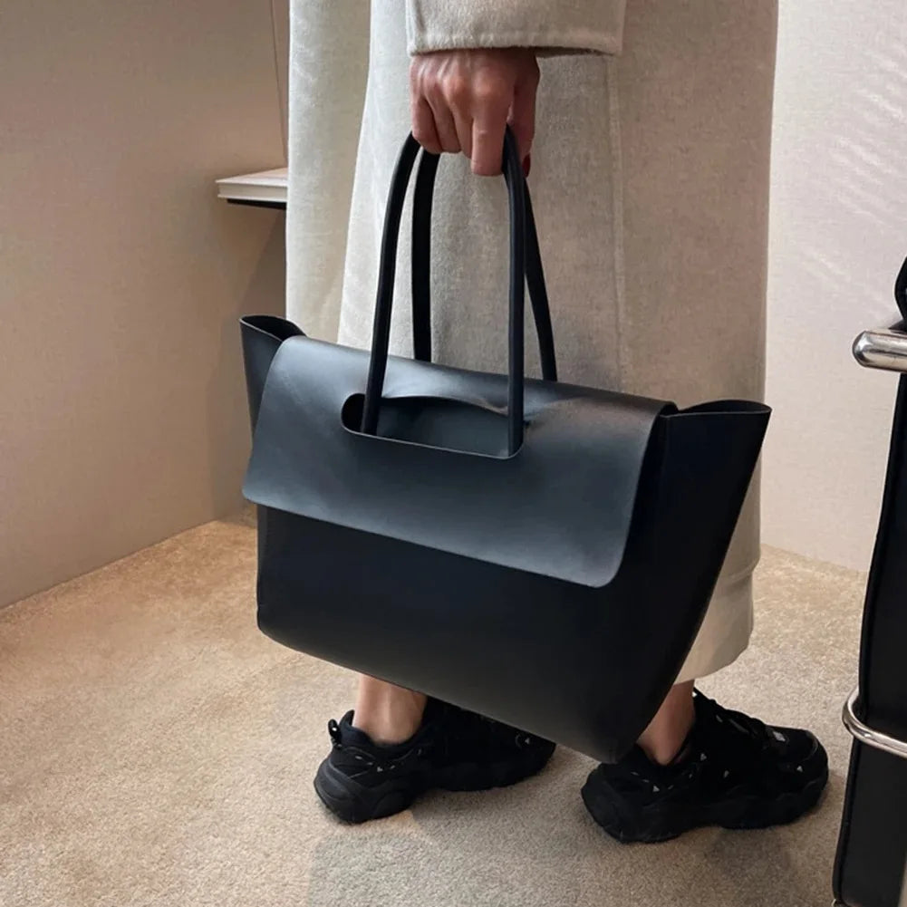 tova™ – minimalist shoulder bag in faux leather