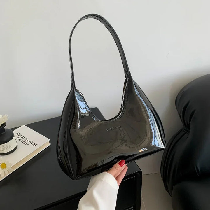vera™ – glossy burgundy shoulder bag in patent look