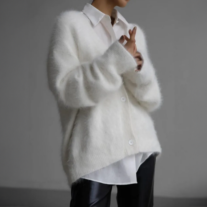 Myla – Timelessly Comfortable Loose-Fit Cardigan