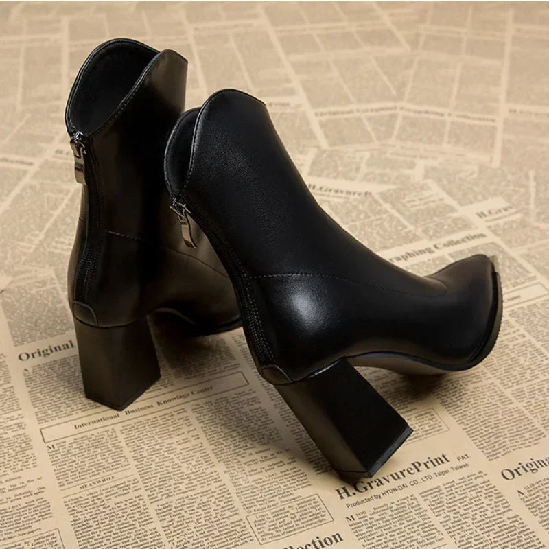 Chelsea™ | Stylish Leather Heels