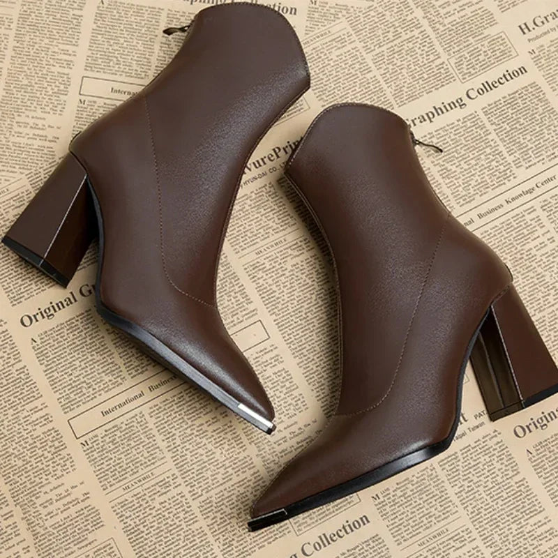 Chelsea™ | Stylish Leather Heels