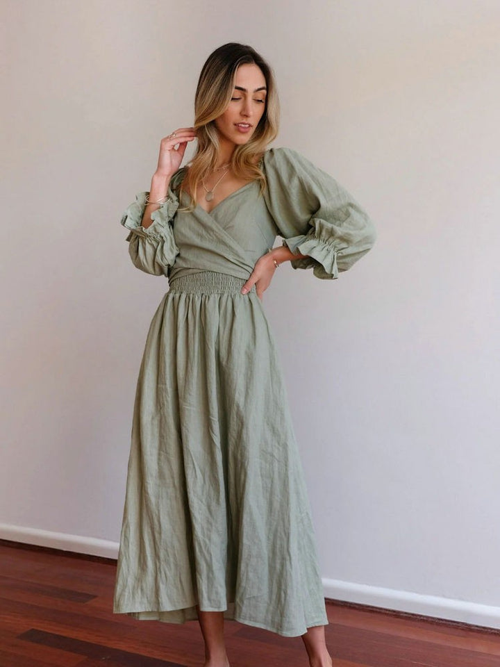Aviana – Elegant Puff-Sleeve Reversible Maxi Dress